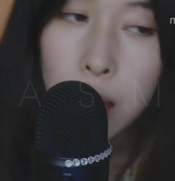 其实是椰子啦 ASMR F保鲜膜舔麦